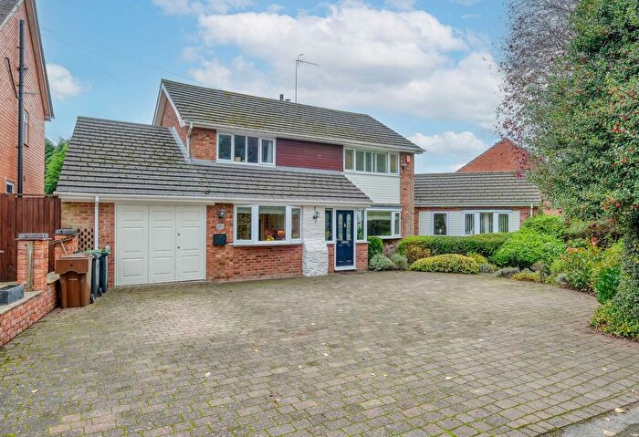 4 Bedroom Detached House For Sale In Littleheath Lane, Lickey End, B60