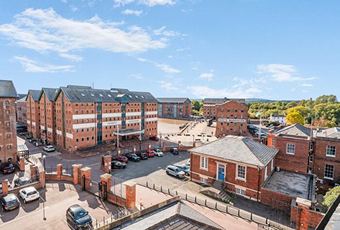 2 Bedroom Flat For Sale In Commercial Road, Gloucester, Gloucestershire, GL1
