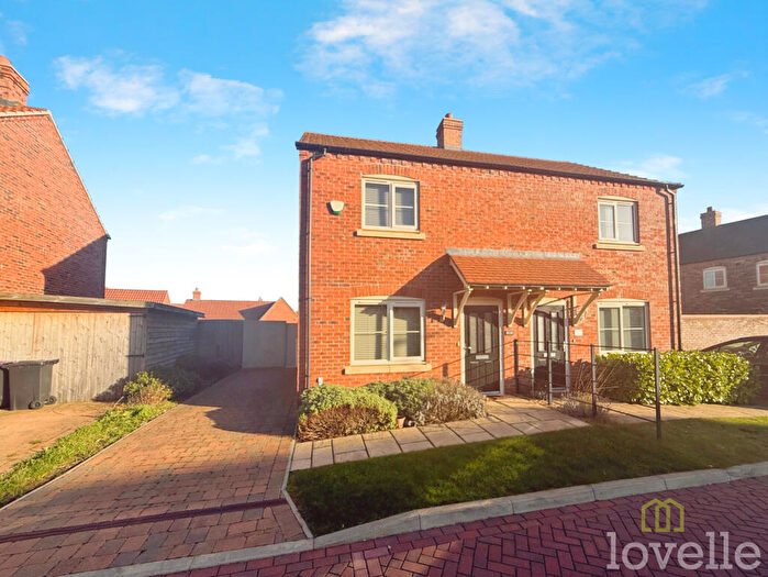 2 Bedroom Semi Detached House For Sale In Top Farm Avenue, Navenby, LN5