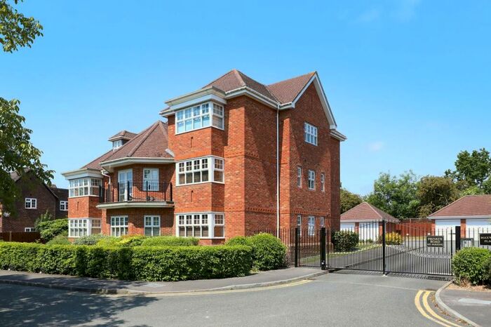 2 Bedroom Apartment To Rent In Maxwell Road, Beaconsfield, HP9