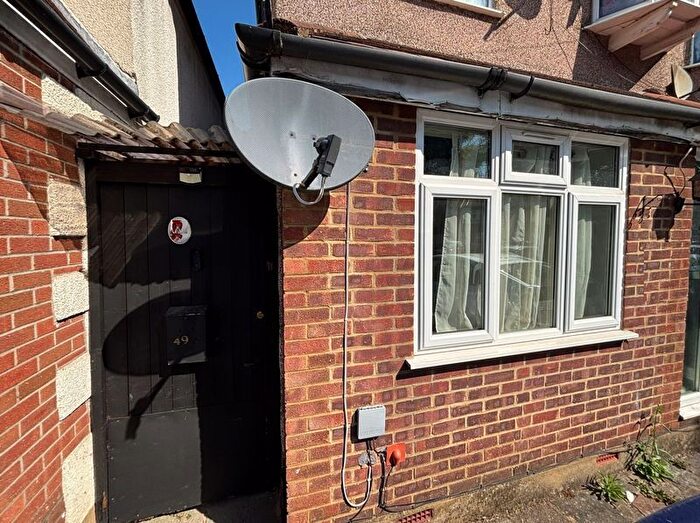 1 Bedroom Flat To Rent In Streatfield Road, Kenton, Middlesex, HA3