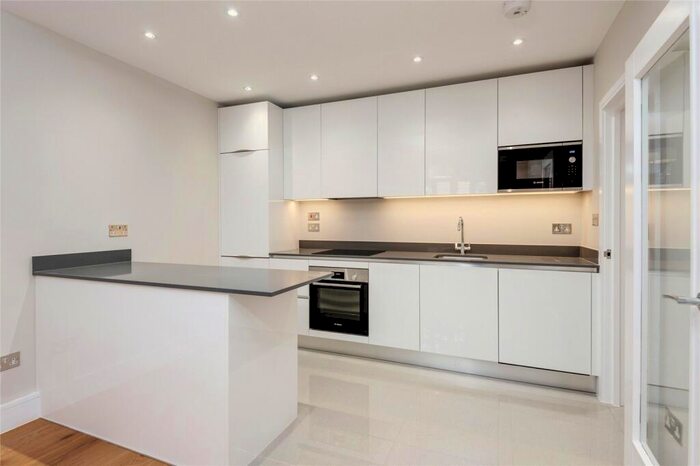 2 Bedroom Apartment To Rent In Grove End Gardens, Grove End Road, St Johns Wood, London, NW8