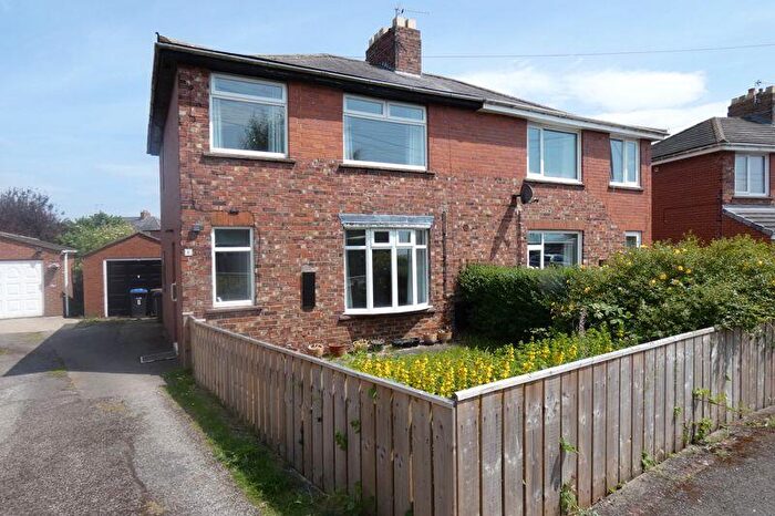 3 Bedroom Semi-Detached House To Rent In South View, Meadowfield, Durham, DH7