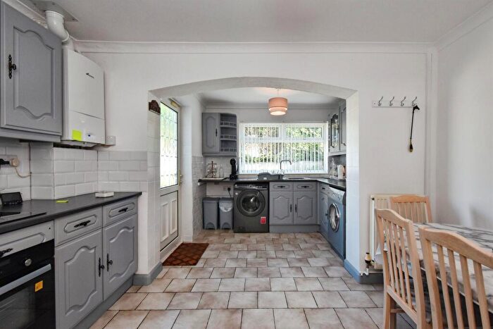 3 Bedroom Detached Bungalow For Sale In Lakeside Gardens, Merthyr Tydfil, CF48