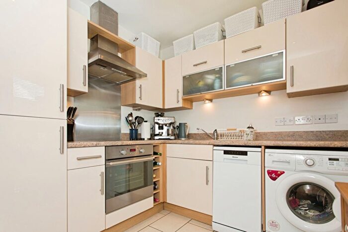 2 Bedroom Detached House For Sale In Abberley Wood, Great Shelford, Cambridge, Cambridgeshire, CB22