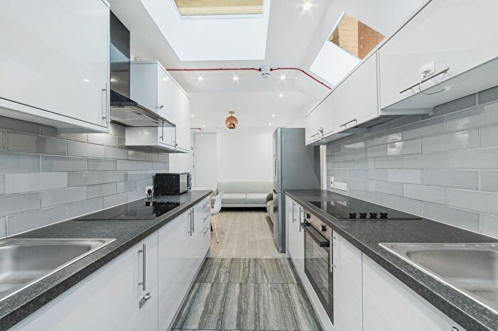 6 Bedroom Terraced House To Rent In Henchman Street, East Acton, W12