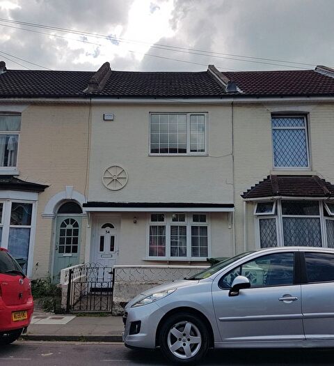 5 Bedroom Detached House To Rent In Orchard Road, Southsea, Hampshire, PO4