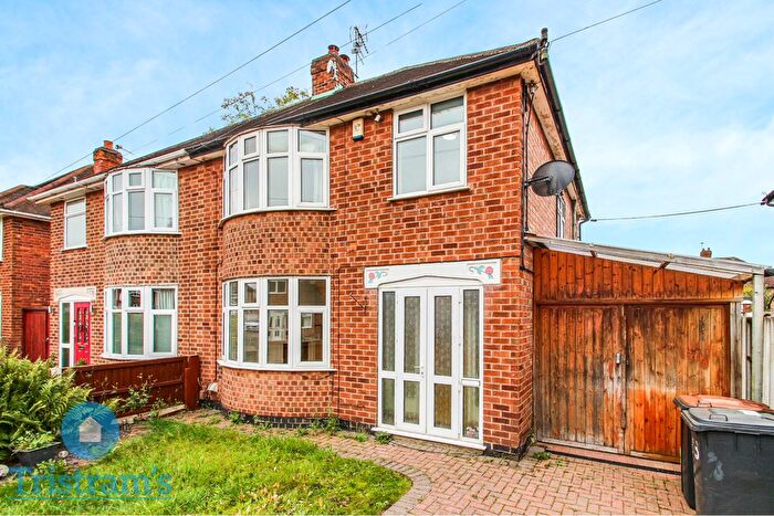 4 Bedroom Semi-Detached House To Rent In Crofton Close, Attenborough, Beeston, Nottingham, NG9