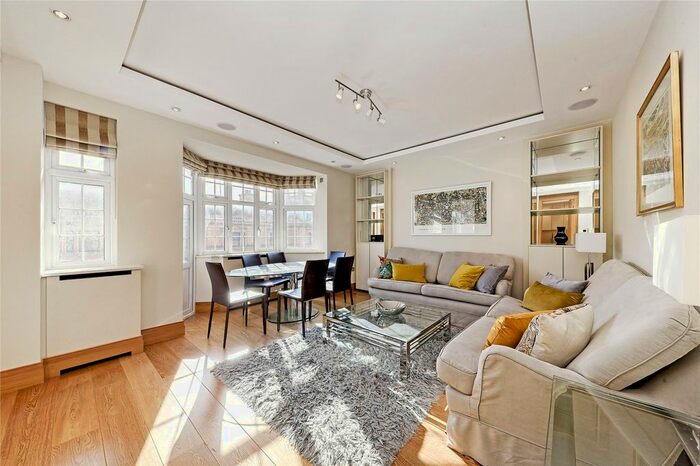 3 Bedroom Flat To Rent In Princes Court, Brompton Road, SW3