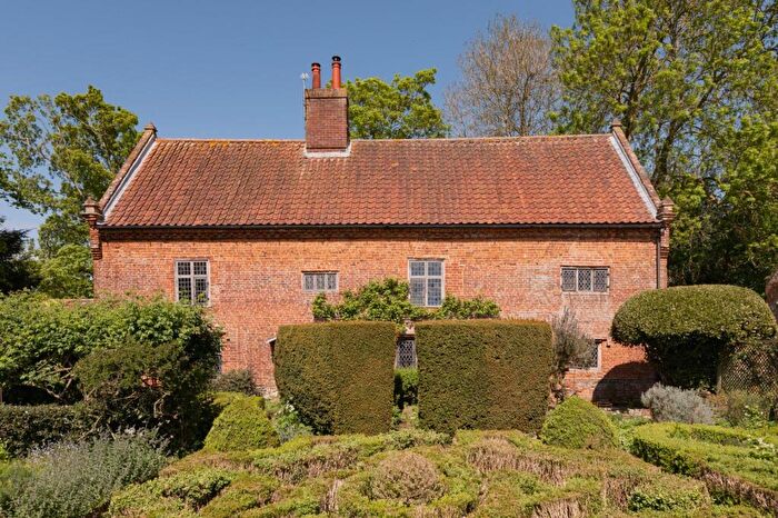 3 Bedroom Detached House For Sale In The Street, Matlaske, Norfolk, NR11