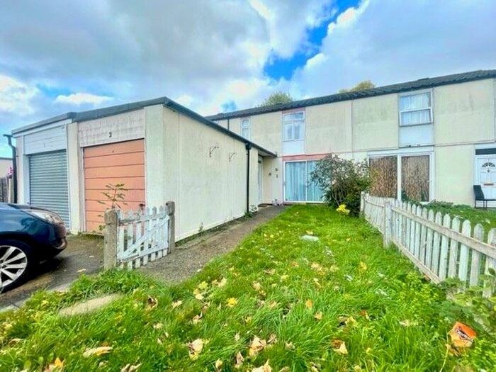 3 Bedroom Terraced House For Sale In Temsford Close, Harrow, HA2