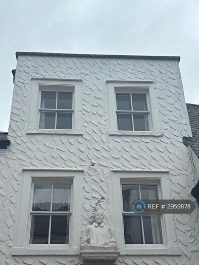 2 Bedroom Flat To Rent In Parsons St, Banbury, OX16