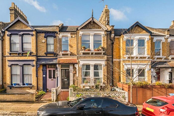 2 Bedroom Flat For Sale In Fernholme Road, Peckham, SE15