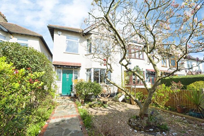 3 Bedroom End Terrace House For Sale In Hornchurch Road, Hornchurch, Essex, RM11