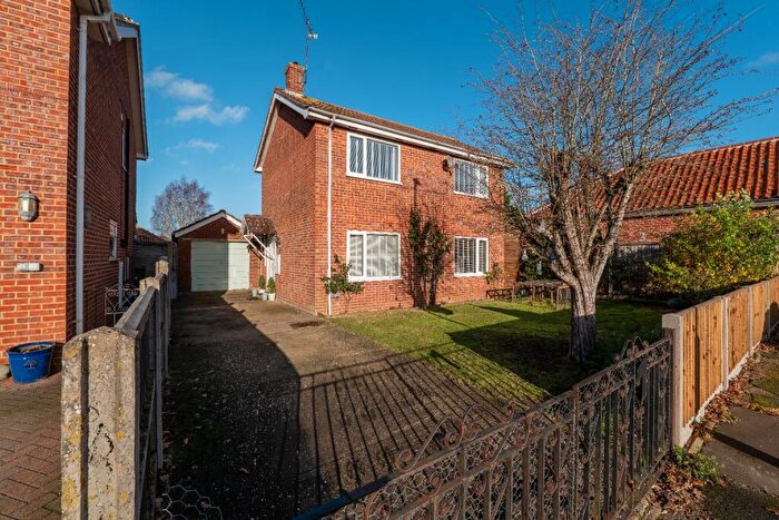 3 Bedroom Detached House For Sale In Hawthorn Avenue, Grimston, King's Lynn, Norfolk, PE32