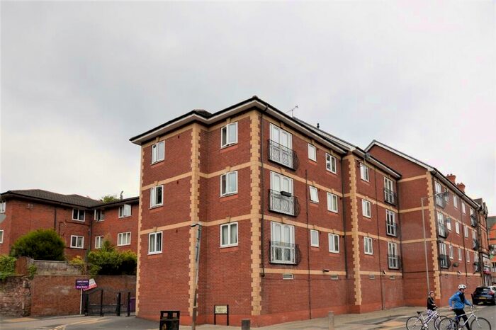 2 Bedroom Flat To Rent In Bishops Court, Aigburth, Liverpool, L17