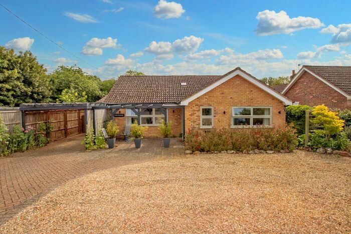 3 Bedroom Detached Bungalow For Sale In Fakenham Road, East Bilney, Dereham, NR20