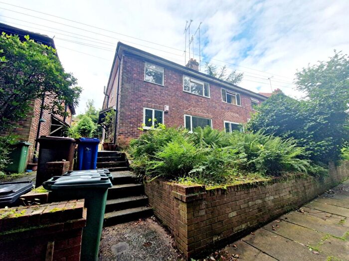 2 Bedroom Flat To Rent In Clough Drive, Prestwich, M25