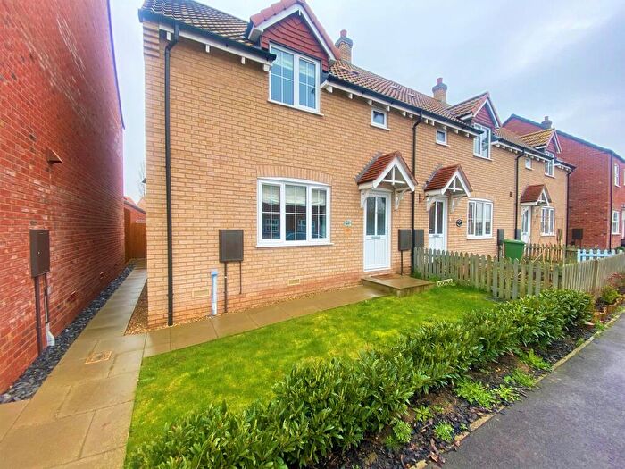 2 Bedroom End Of Terrace House To Rent In Eton Way, Boston, PE21
