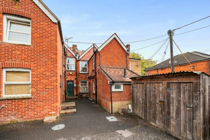 3 Bedroom Flat To Rent In Chalet Hill, Bordon, Hampshire, GU35