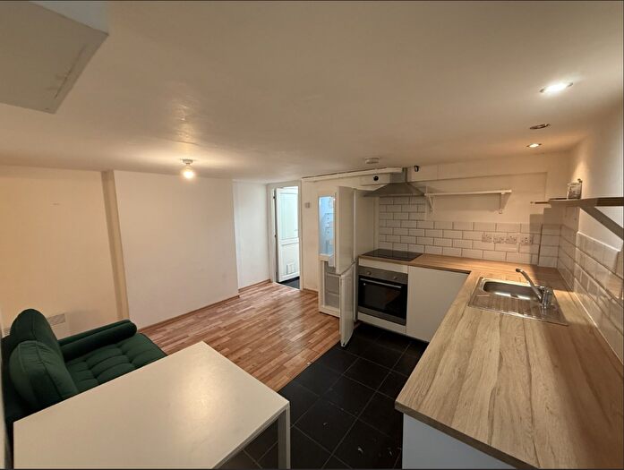 1 Bedroom Flat To Rent In Station Road, London, E7