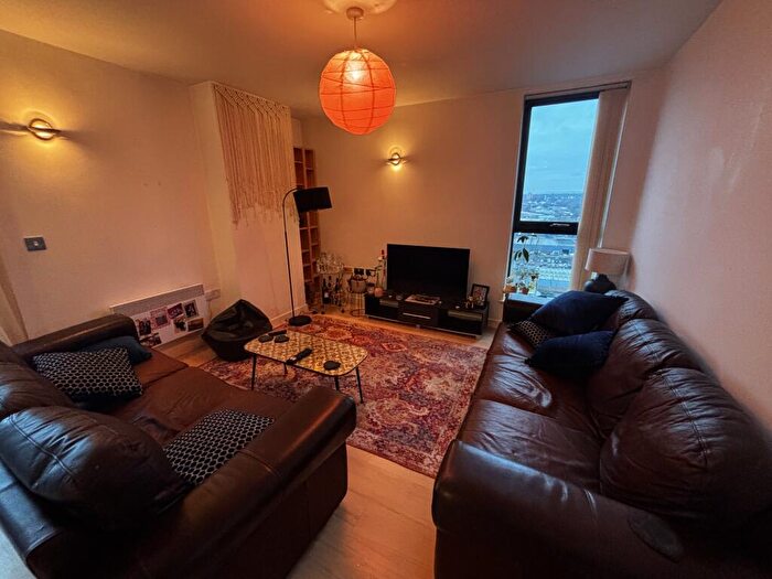 2 Bedroom Flat To Rent In Tempus Tower, Mirabel Street, Manchester, M3
