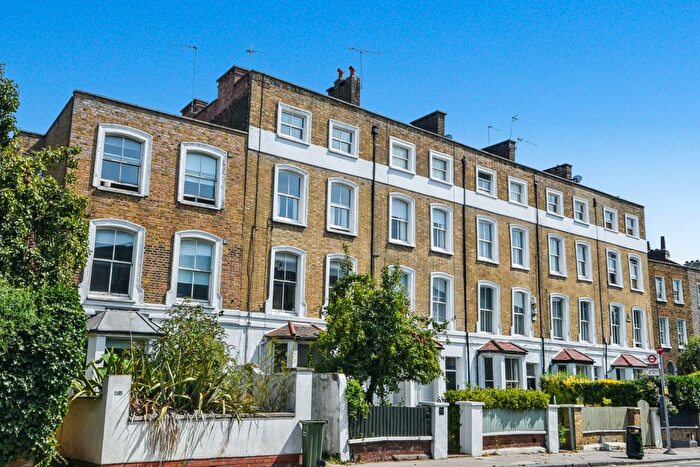 2 Bedroom Flat For Sale In Highgate Road, Kentish Town, London, NW5