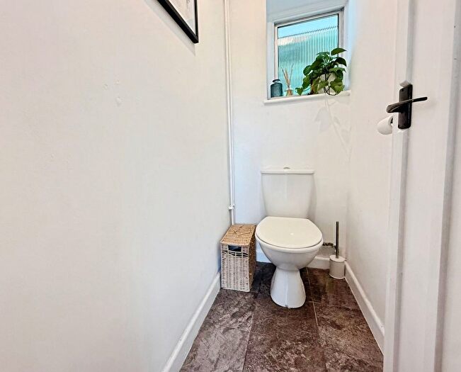 2 Bedroom Bungalow For Sale In Parklands, Penperlleni, Pontypool, NP4