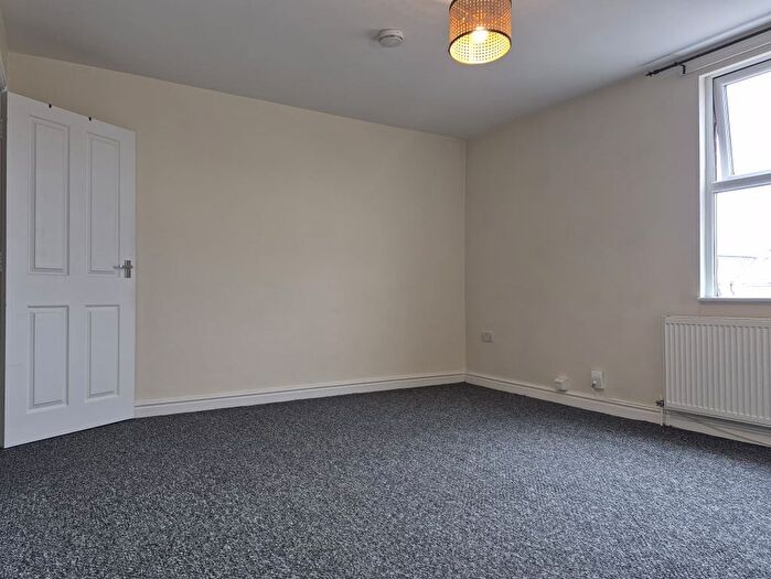 1 Bedroom Flat To Rent In Lichfield Road, Rushall, WS4
