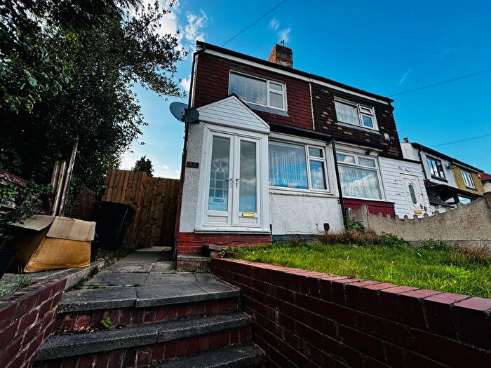 2 Bedroom Semi-Detached House To Rent In Pedmore Road, Stourbridge, DY9