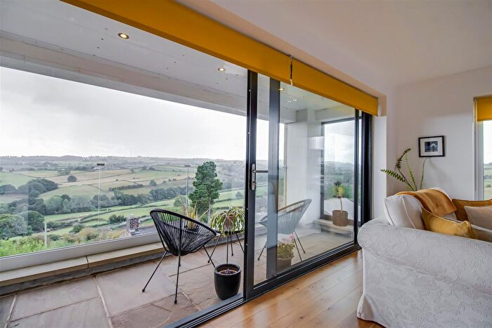 5 Bedroom Detached House For Sale In Foxroyd Lane, Dewsbury, WF12