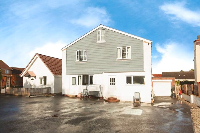 6 Bedroom Detached House For Sale In Ashburton Road, Newton Abbot, TQ12