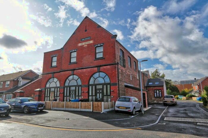 1 Bedroom Apartment To Rent In A Clarendon Road, Irlam, Manchester., M44