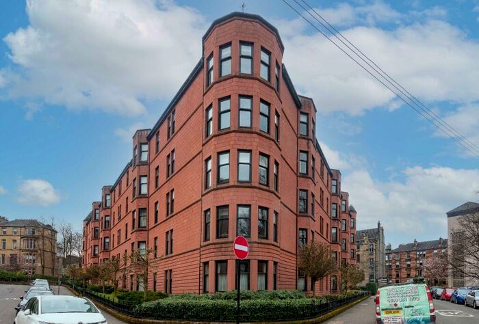 3 Bedroom Flat To Rent In Kingsborough Gate, Glasgow, G12