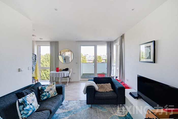 1 Bedroom Apartment For Sale In Hilltop Avenue, North Acton, NW10