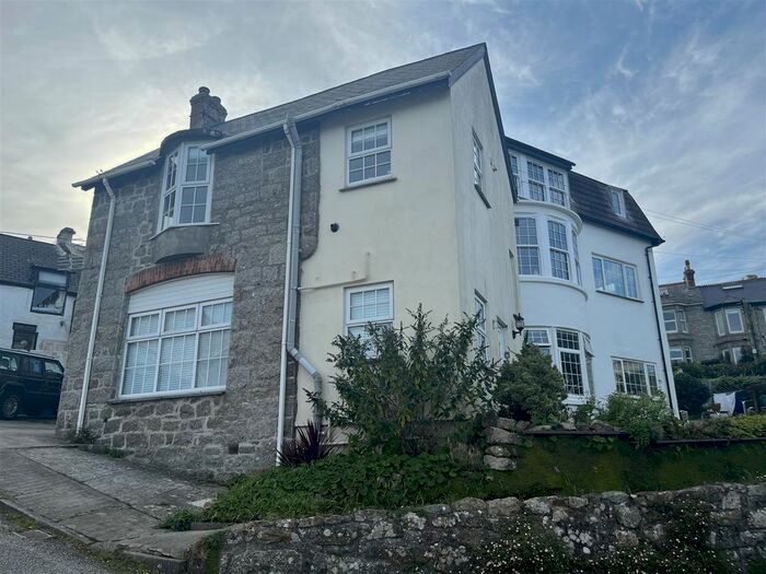 1 Bedroom Flat To Rent In Malt House Gardens, Newlyn, Penzance, TR18
