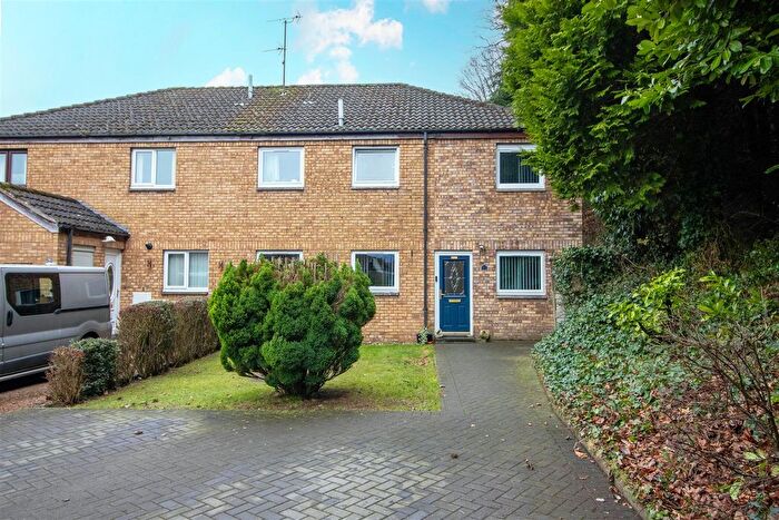 4 Bedroom End Of Terrace House For Sale In Daykins Drive, Hawick, TD9