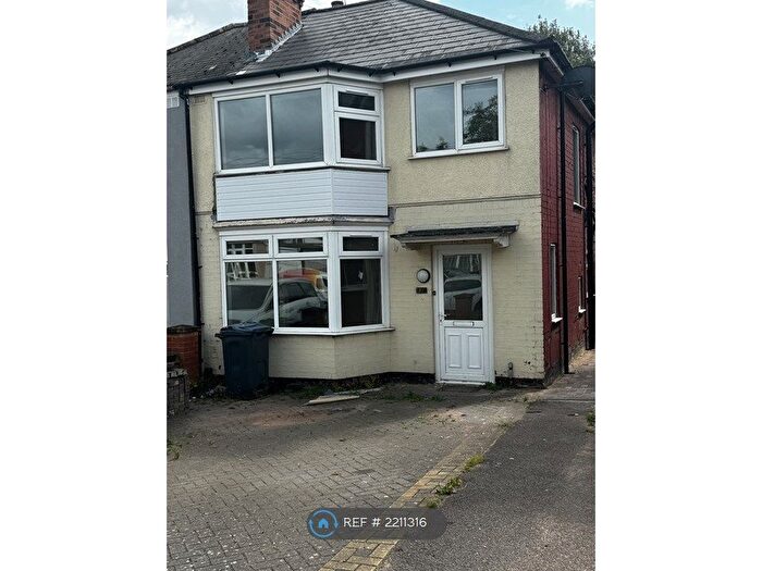 3 Bedroom Semi-Detached House To Rent In Fairholme Road, Birmingham, B36