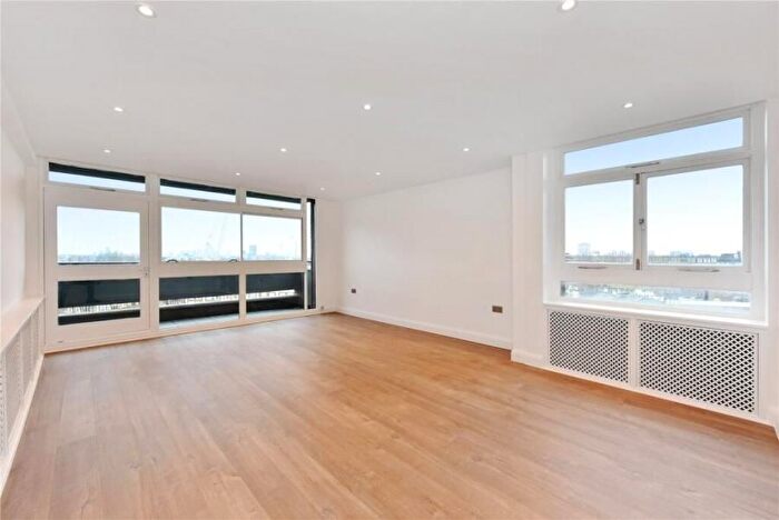 4 Bedroom Flat To Rent In Lyndhurst Court, Finchley Road, NW8