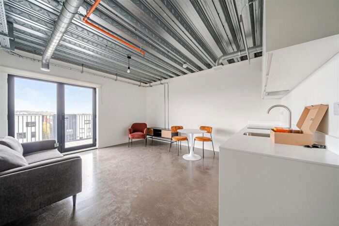 1 Bedroom Apartment To Rent In District Lofts, Climate Innovation District, LS9