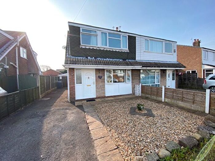 3 Bedroom Property To Rent In Brookhouse Close, Preston, PR5