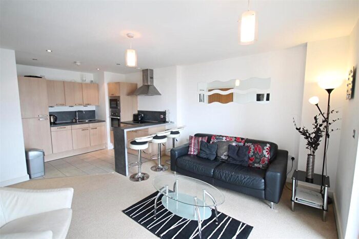 2 Bedroom Apartment To Rent In Jefferson Place, The Green Quarter, M4
