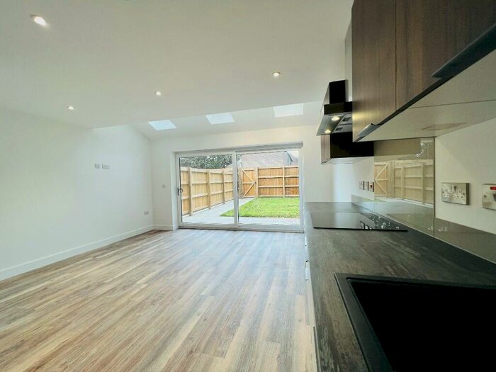 4 Bedroom Town House To Rent In Moorcroft Road, Northern Moor, Manchester, M23