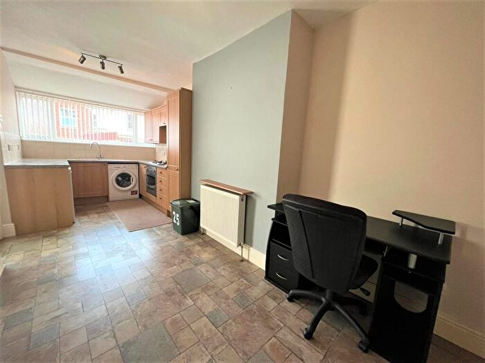 3 Bedroom House To Rent In Pinhoe Road, Exeter, EX4