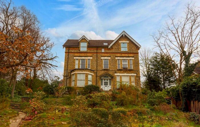 1 Bedroom Flat To Rent In Hitchen Hatch Lane, Sevenoaks, TN13