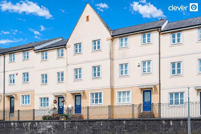 4 Bedroom Terraced House For Sale In Kensington Road, Freedom Fields, Plymouth, PL4