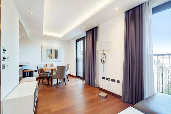 2 Bedroom Flat To Rent In St. Dunstans House, - Fetter Lane, EC4A