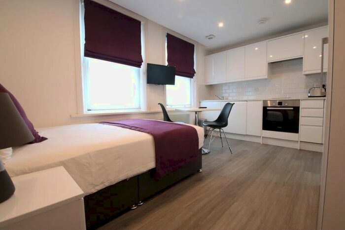 Studio To Rent In Finchley Road, London, NW3