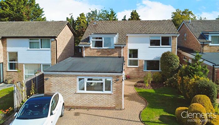 4 Bedroom Detached House For Sale In Lombardy Close, Hemel Hempstead, HP2