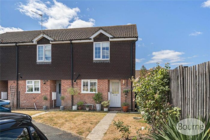 2 Bedroom End Of Terrace House For Sale In Elder Road, Bisley, Woking, Surrey, GU24